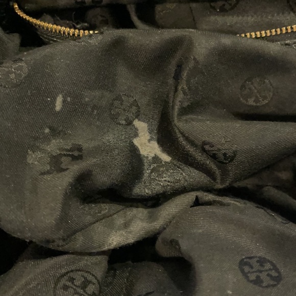 Tory Burch black leather with gold hardware shoulder bag - Picture 5 of 6